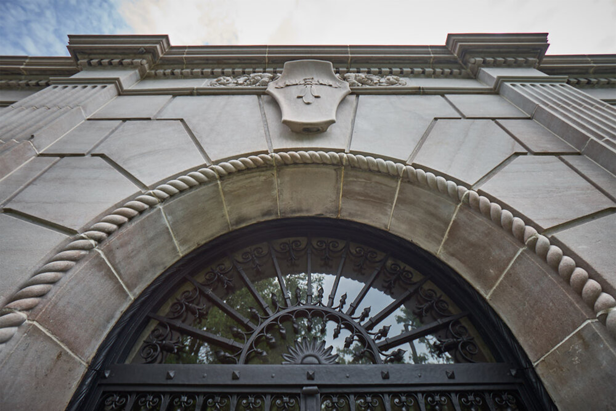 The Candoro Marble Building